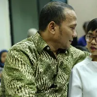 Berdasarkan fakta-fakta selama persidangan, Iwa K dinyatakan bersalah. Suami dari Wikan itu terbukti melanggar pasal 127 ayat 1 huruf a tentang narkotika. (Adrian Putra/Bintang.com)
