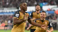 Naik Pesawat ke Norwich, Arsenal Tuai Protes Aktivis Lingkungan