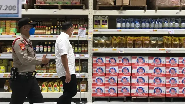 Menteri Perdagangan (Mendag) Muhammad Lutfi melakukan sidak minyak goreng di ritel modern