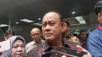 Kepala Badan Gizi Nasional (BGN) Dadan Hindayana jawab kritik soal MBG, di Kantor Kementerian Pekerjaan Umum, Jakarta, Sabtu (22/3/2025). (Arief/Liputan6.com)&nbsp;