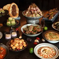 Sensasi keliling dunia di bulan Ramadan dengan kenikmatan sajian kuliner khas yang dihadirkan di Fairmont, Jakarta.