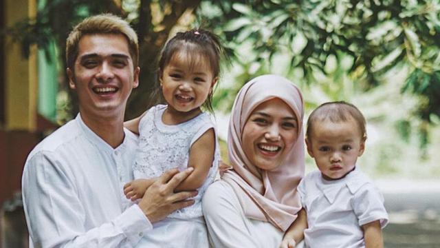 Hefiza Novianti dan Ricky Harun