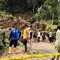 Tebing 30 Meter Longsor Tutup Jalan Dua Desa di Magetan