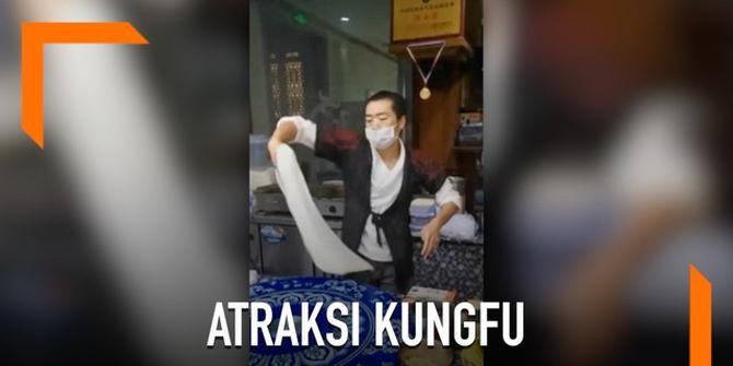 VIDEO: Atraksi Kungfu Master Padukan Gerakan Tai Chi dan Memasak
