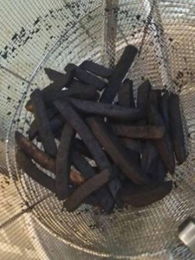 6 Momen Orang Gagal Makan Ini Bikin Ikut Kesal Sekaligus Sedih