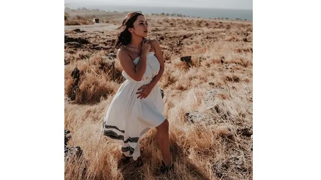 Pamer Baby Bump, Ini 6 Potret Mutia Ayu saat Hamil