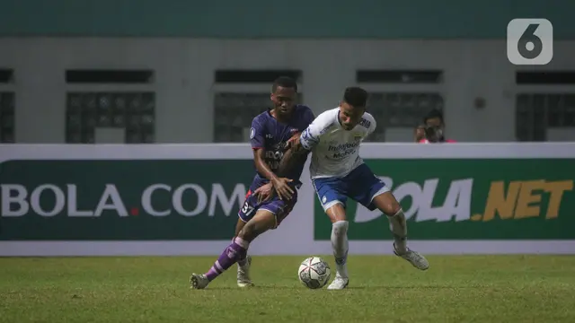 Persib Bandung Bungkam Persita Tangerang 2-1