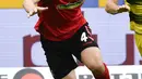 4. Caglar Soyuncu - Salah satu pemain muslim yang memiliki performa impresif namun bermain di klub biasa saja. Freiburg beruntung memiliki bek kelahiran Turki tersebut. (AFP/Thomas Kienzle)