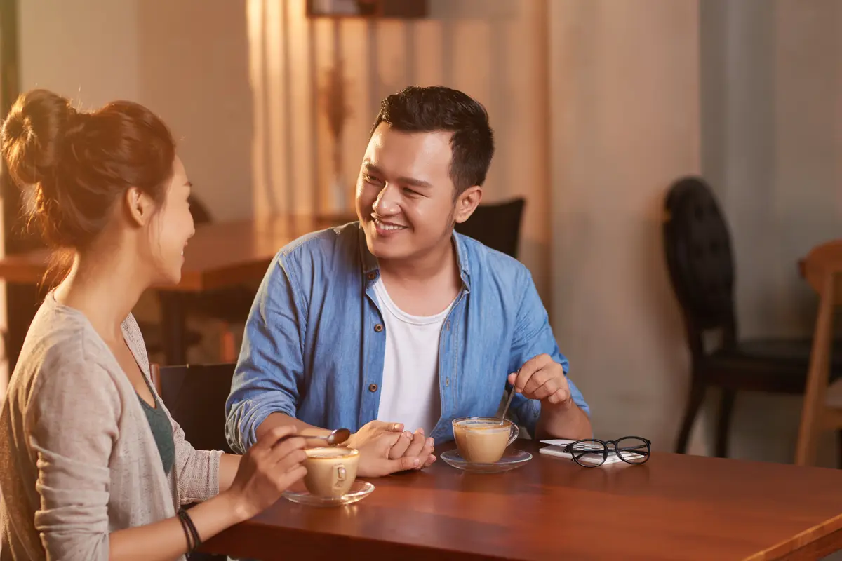 saling mendengarkan