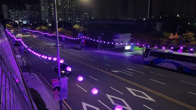 Suasana Busan saat BTS Konser Yet To Come.