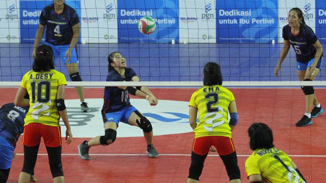 FOTO: Kalahkan PGN Popsivo, Bank Jatim Juarai Livoli 2017