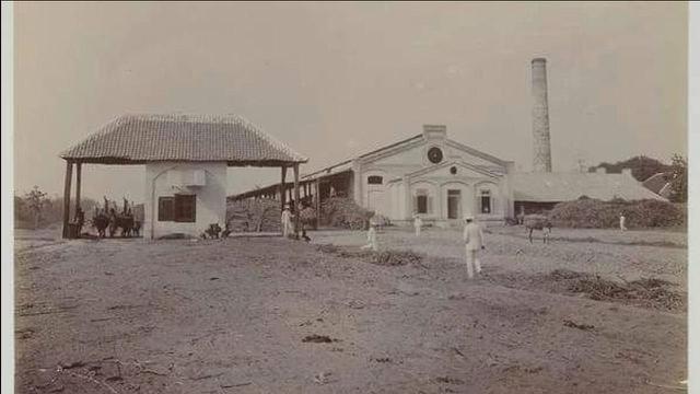 Pabrik gula Minggiran pada tahun 1920.
