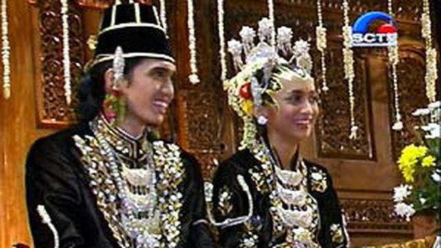 10 Potret Transformasi Adelia Lontoh Istri Duta Sheila On 7, Selalu Sederhana