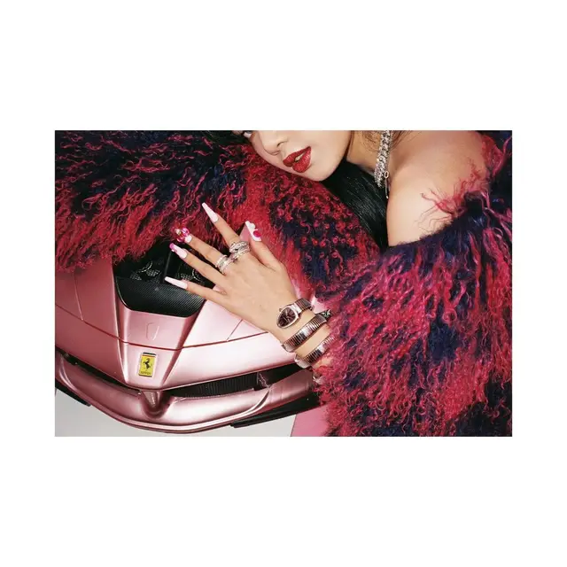 6 Jam Tangan Mahal Lisa BLACKPINK yang Harganya Bikin Pusing