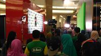 Persebaya menggelar meet and greet di Royal Plaza, Surabaya, Minggu (3/9/2017). (Bola.com/Fahrizal Arnas)