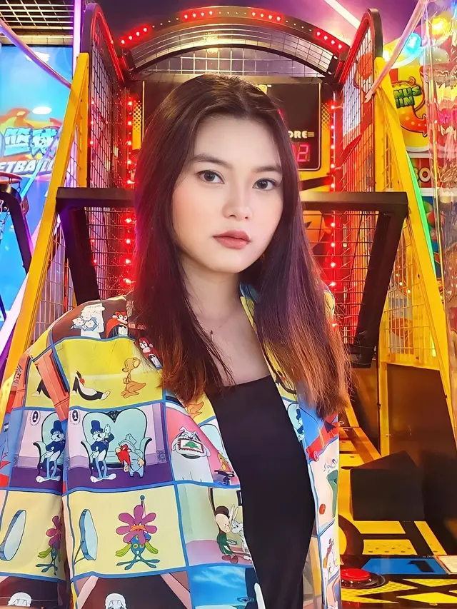Bukan Celine, Ini 6 Potret Yansen Eks JKT48 yang Disebut Pacar Marshel Widianto