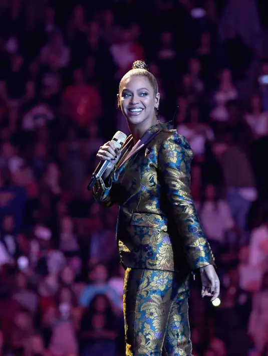 Saat Itu Beyonce sedang berada di atas panggung konser ‘TIDAL X:1015’, yaitu acara penggalangan dana yang di selenggarakan oleh suaminya, Jay Z. (AFP/Bintang.com)