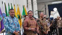 Gubernur Jawa Barat Ridwan Kamil bertemu Penjabat (Pj) Gubernur DKI Jakarta Heru Budi Hartono. (Foto: Winda Nelfira/Liputan6.com).