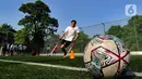 Pemain Timnas Amputasi Indonesia mengikuti latihan fisik jelang Piala Dunia Amputasi 2022 di Sports Club Serena Mansion, Jakarta Selatan, Selasa (5/7/2022). Mereka akan berlaga di Piala Dunia Sepak Bola Amputasi atau World Amputee Football Federation (WAFF) World Cup 2022 di Turki pada Oktober 2022. (merdeka.com/Arie Basuki)