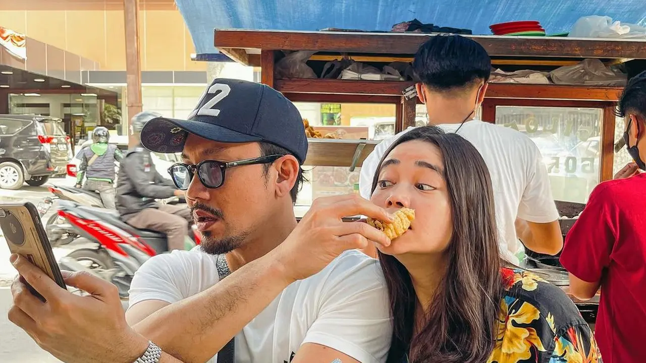 7 Potret Sederhana Olivia Allan Istri Denny Sumargo, Sering Curi Perhatian
