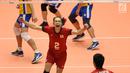 Pemain Timnas voli putra Jepang, Hideomi Fukatsu merayakan poin saat melawan Kazakhstan pada 8 besar grup E Kejuaraan Voli Asia 2017 di GOR Tri Dharma, Gresik, Kamis (27/7). Jepang unggul 3-0 (25-18, 25-19, 25-23). (Liputan6.com/Helmi Fithriansyah)