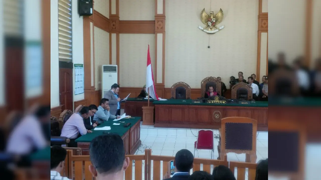 Praperadilan ibu angkat angeline margriet megawe
