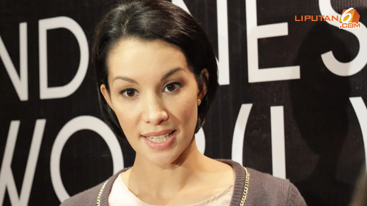 nadia-hutagalung-130113-logo.jpg
