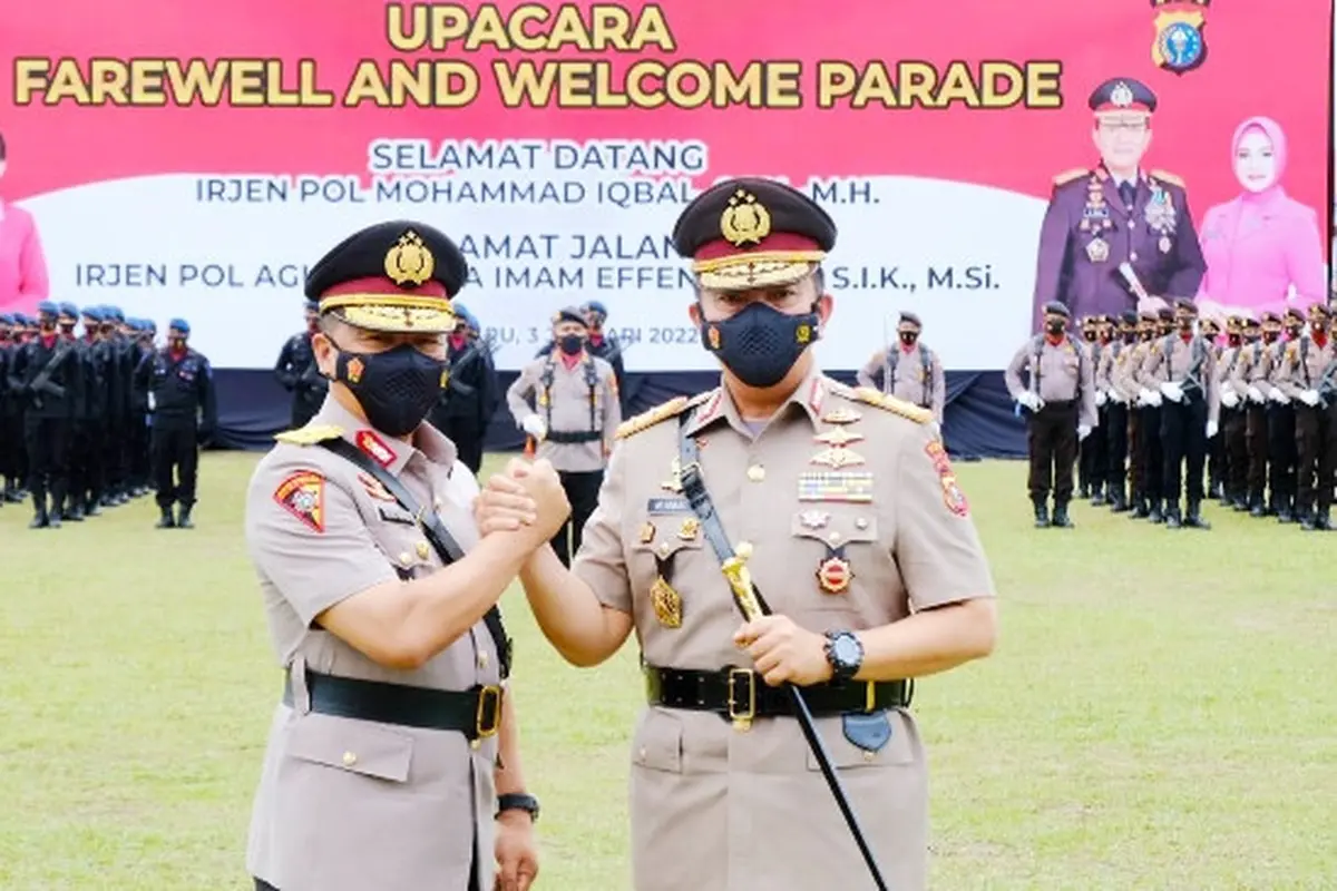 Perpisahan dan penyambutan Kepala Polda Riau dari Irjen Agung Setya Imam Effendi ke Irjen Muhammad Iqbal.
