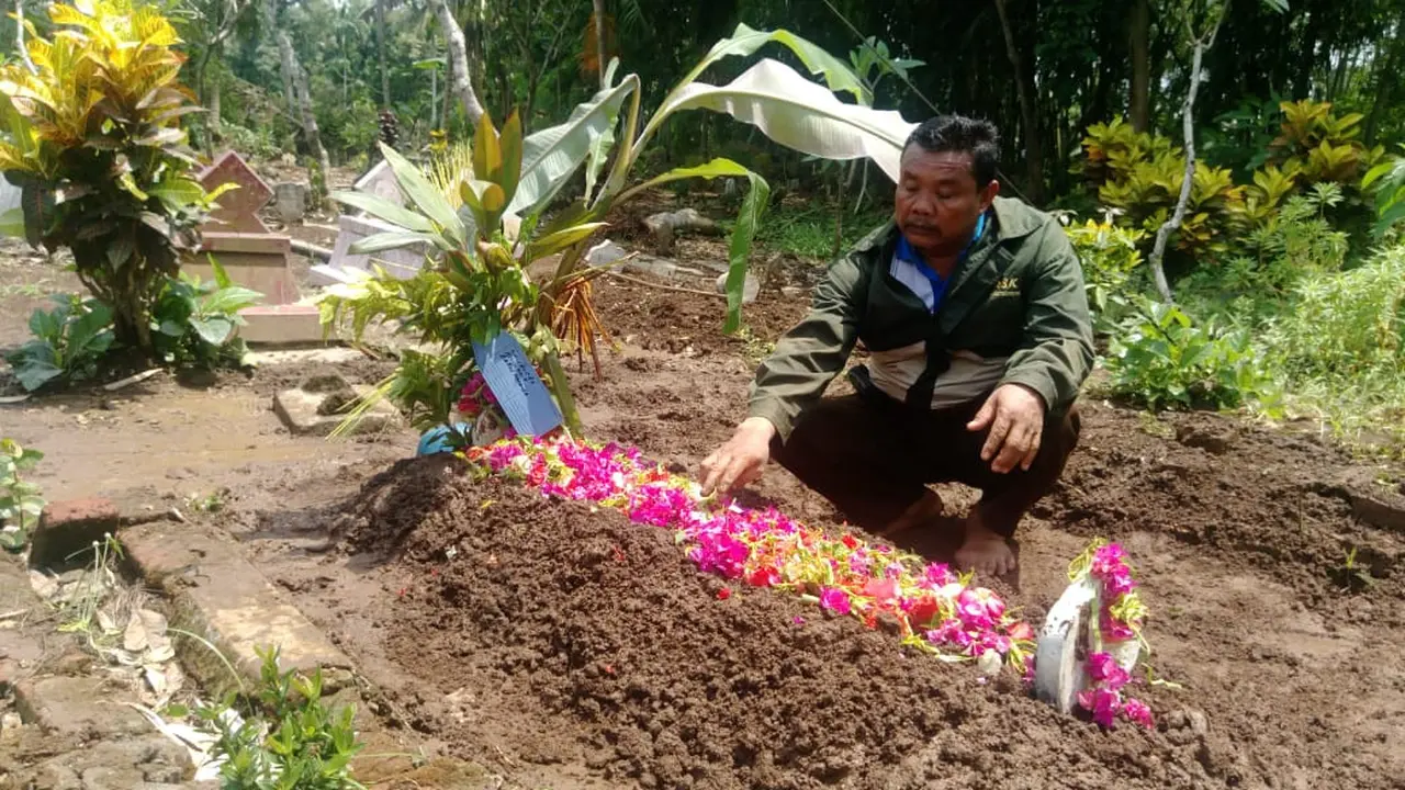 Korban insiden Surabaya Membara dimakamkan