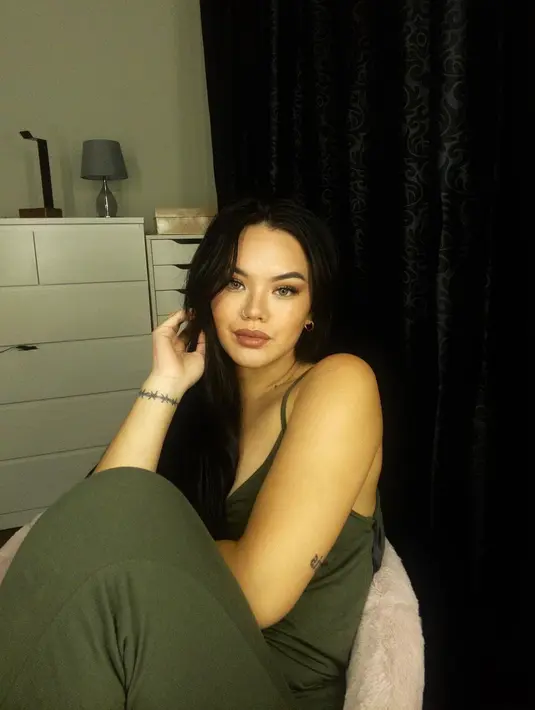 <p>[Instagram/shafaharris]</p>