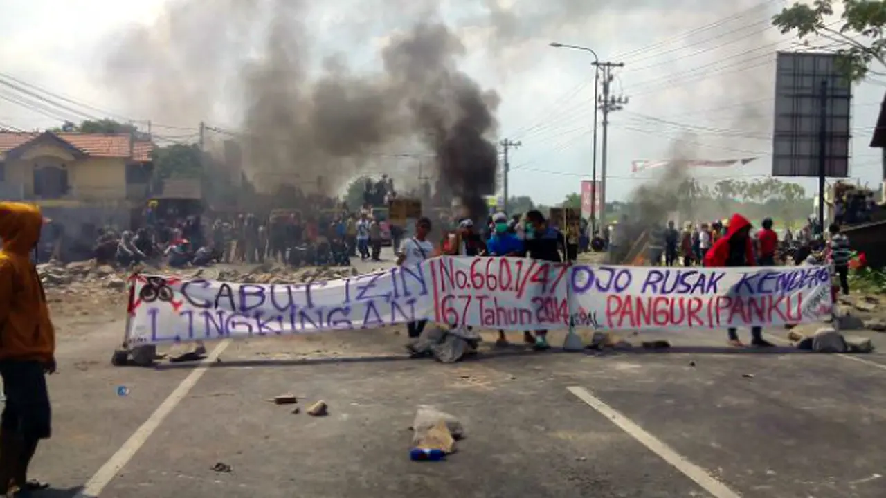 Aksi Tolak Pabrik Semen di Pati Ricuh, Demonstran Tertembak