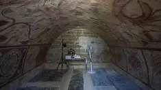 Pemandangan situs makam arkeologi di Ashkelon, Israel, Selasa, 27 Agustus 2024. (AP Photo/Ohad Zwigenberg)