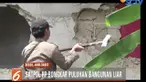 Pemkab Bogor dan Satpol PP membongkar puluhan bangunan liar di Kemang, Bogor, Jawa Barat.