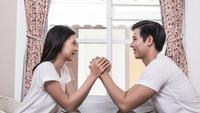 5 Tanda Kamu dan Pasangan Benar-Benar Cocok, Bukan Cuma Karena Cinta