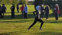 Pelari Muslim, Noor Alexandria Abukaram, klaim didiskualifikasi karena berlari memakai hijab. (dok. Facebook/Zobaidaf)