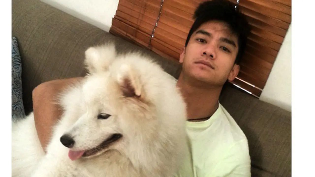 Gaya Busana Boy William yang Bikin Wanita Berdebar