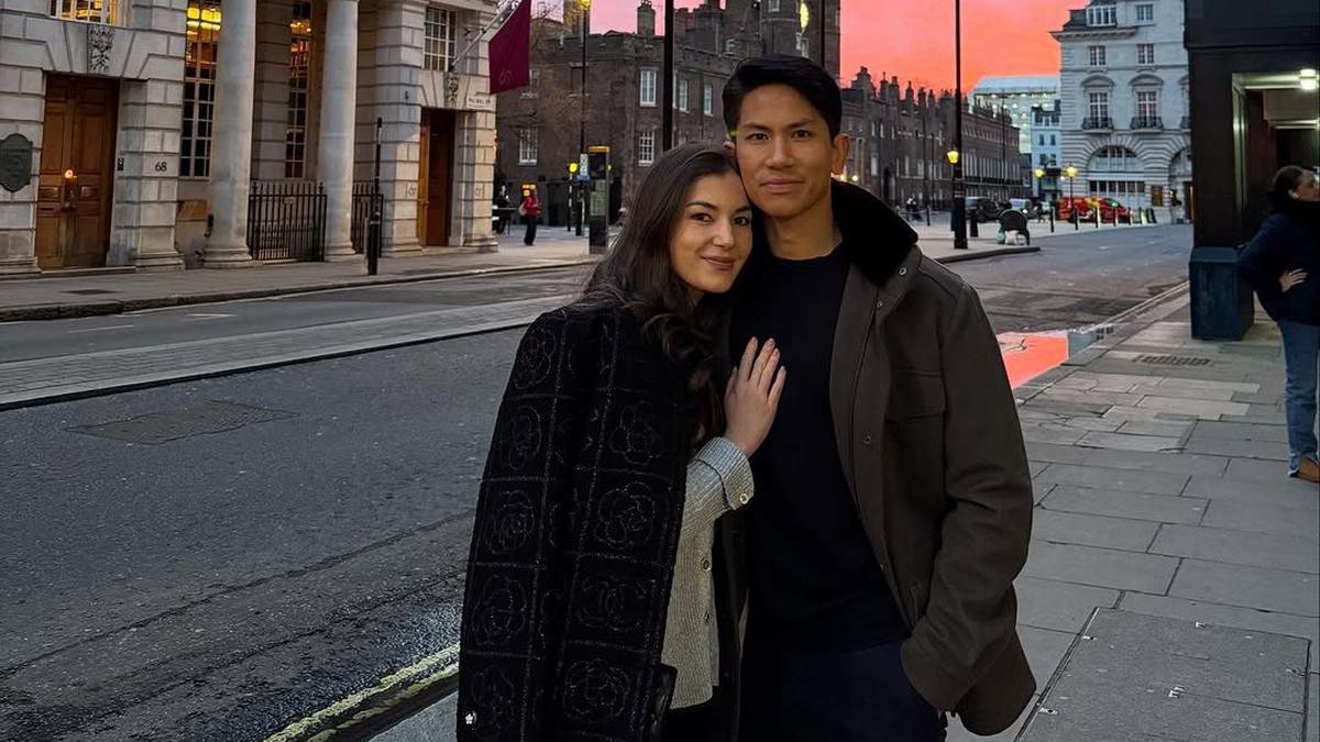 Libur Lebaran, Pangeran Mateen Pamer Foto Manis Bareng Anisha Rosnah