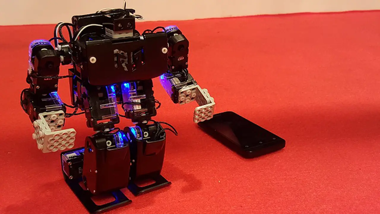 Internet Cepat 4G, Buat Main Robot Juga Bisa