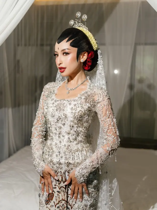 Detail Kebaya Akad Jennifer Coppen