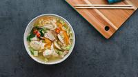 Sup ayam (Foto: Freepik/wirestock).
