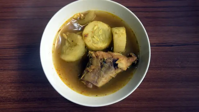 [Bintang] Sup Kepala Ikan