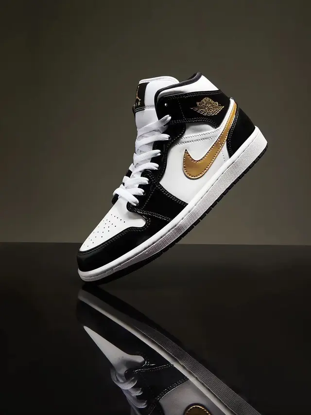 10 Rekomendasi Sneakers Nike Air Jordan Terbaru 2024, Bikin Kamu Makin Keren
