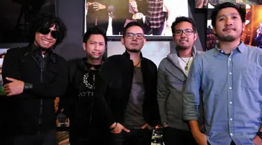 Samsons yang kini memiliki formasi baru tengah sibuk mempersiapkan album baru yang rencananya akan rilis bulan September mendatang