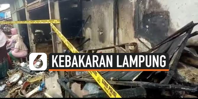 VIDEO: 4 Kios di Pasar Tang Padang Ludes Terbakar