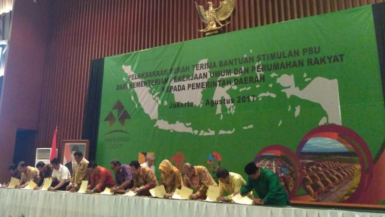 Kementerian Pekerjaan Umum dan Perumahan Rakyat (PU-PR) menyerahkan bantuan prasarana, sarana, dan utilitas (PSU) umum ke 16 pemerintah provinsi.