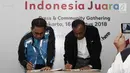 CEO Anterin.id Imron Hamzah (kiri) bersama Presdir PT TVS Motor Company Indonesia V Thiyagarajan (kanan) saat meluncurkan layanan city transporting network (Market Place) di Jakarta, Kamis (16/8). (Merdeka.com/Iqbal Nugroho)