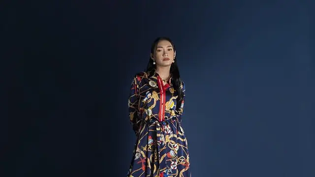 Pakaian Formal Perempuan Terinspirasi dari Keindahan Bawah Laut, credit: Urban&Co