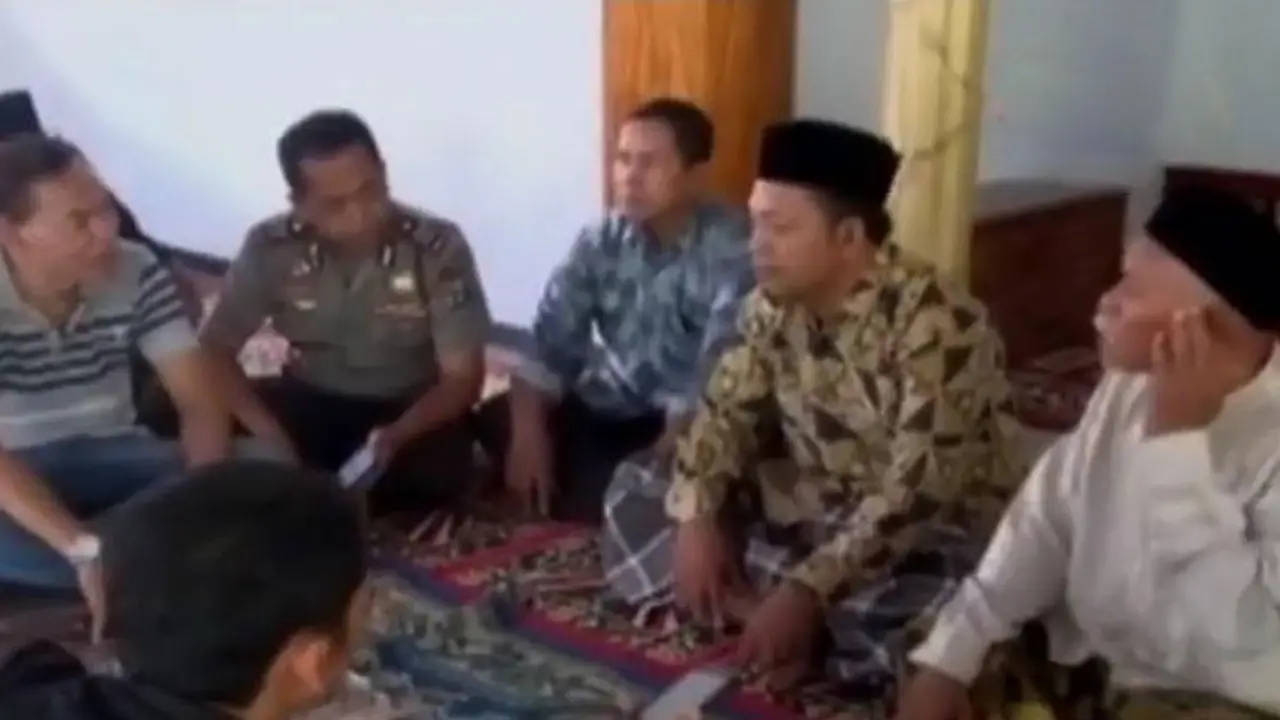 VIDEO: Pengaku Nabi Isa di Jombang Tantang MUI Berdebat