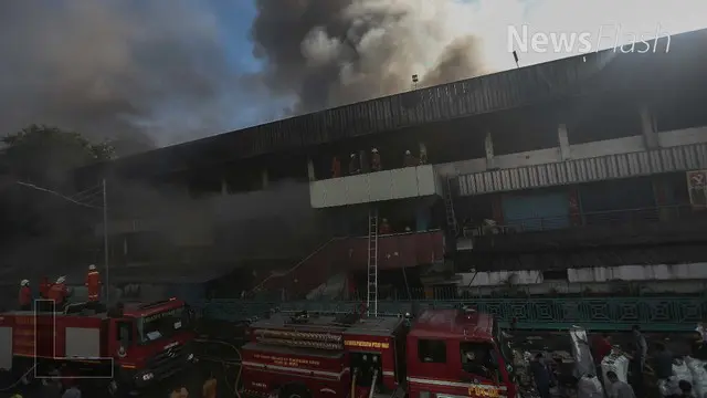 NEWS FLASH: Puslabfor Selidiki Penyebab Kebakaran Pasar Senen