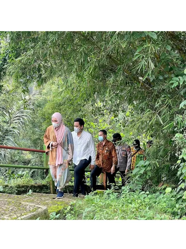 6 Potret Chacha Frederica Jadi Ibu Bupati, Temani Kegiatan Sang Suami